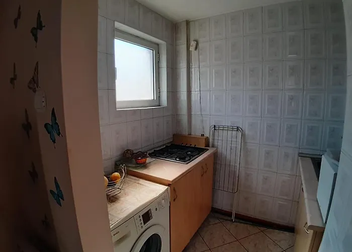 Old Town New Spacious Bukarest