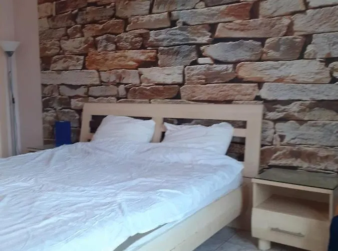 Old Town New Spacious Apartment