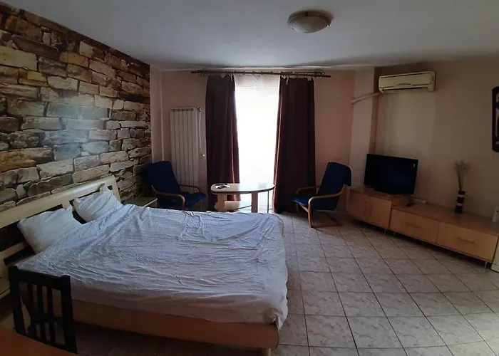 Old Town New Spacious * Bucarest